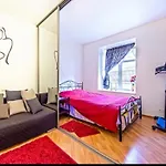 Location Old Town Choise Апартаменти *